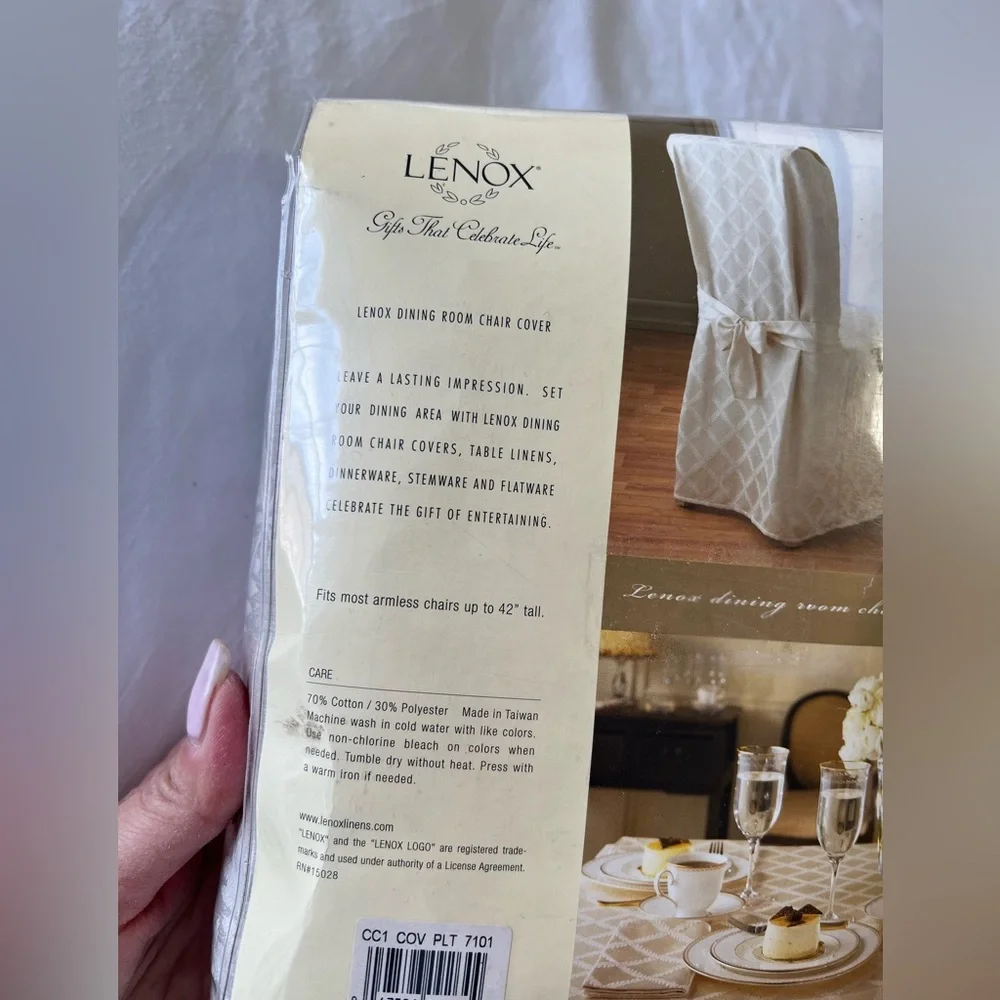 Lenox | Lot 2 | Platinum Laurel Leaf Dining Room Chair Covers | Universal 42”